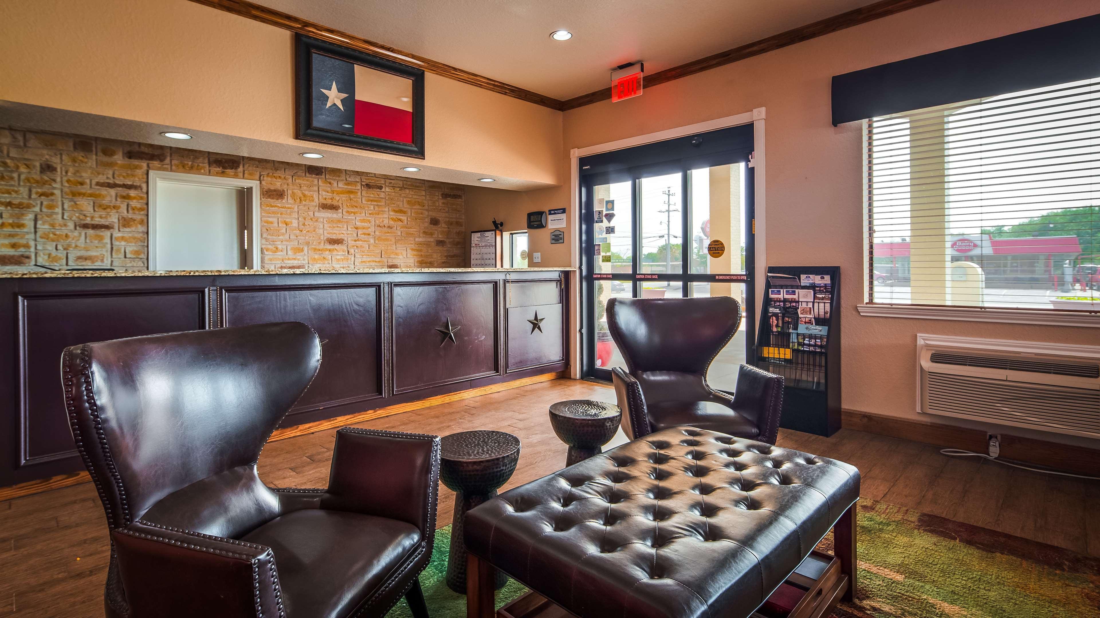 Surestay Hotel By Best Western Floresville Esterno foto