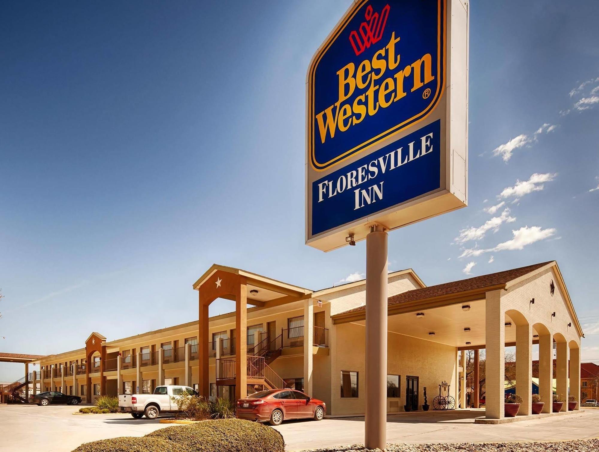 Surestay Hotel By Best Western Floresville Esterno foto